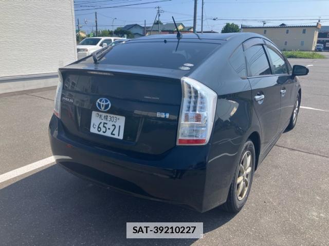 Toyota PRIUS 2009-07 7868587-12