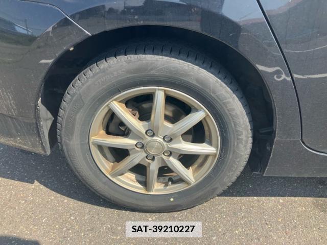 Toyota PRIUS 2009-07 7868587-5