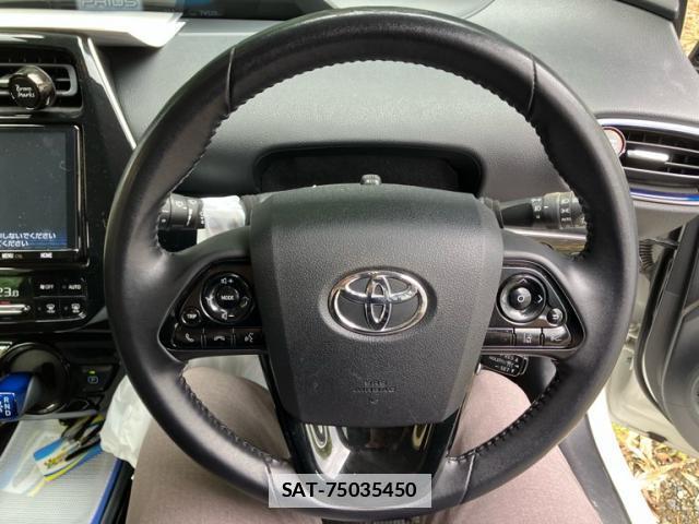 Toyota PRIUS 2019-02 7868655-15
