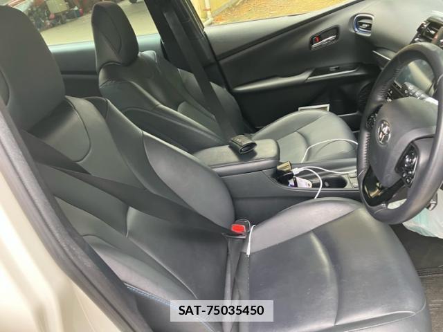 Toyota PRIUS 2019-02 7868655-17