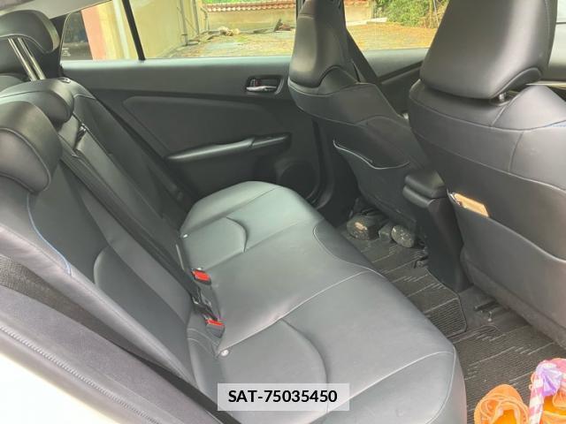 Toyota PRIUS 2019-02 7868655-18