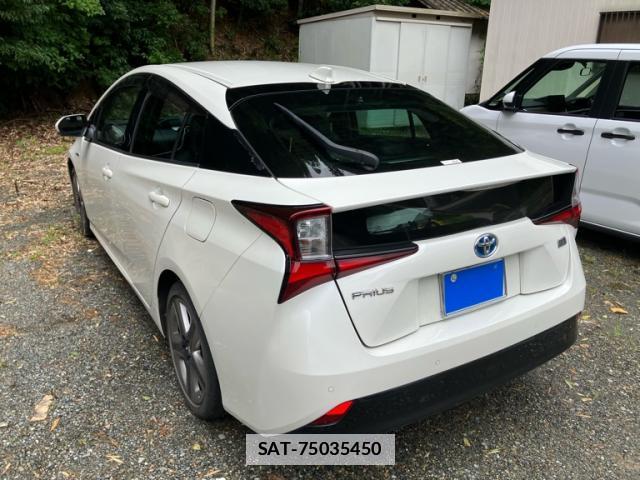 Toyota PRIUS 2019-02 7868655-2