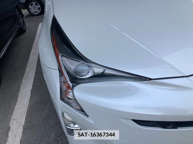 Toyota PRIUS 2017-10 7868704-13