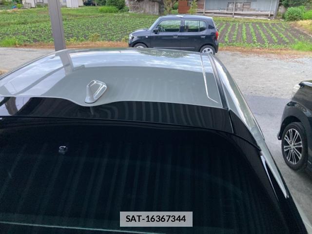 Toyota PRIUS 2017-10 7868704-8