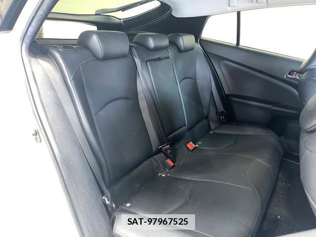 Toyota PRIUS 2018-09 7869295-10
