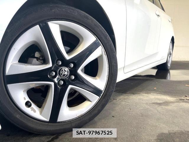 Toyota PRIUS 2018-09 7869295-15