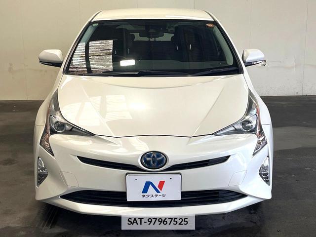 Toyota PRIUS 2018-09 7869295-16