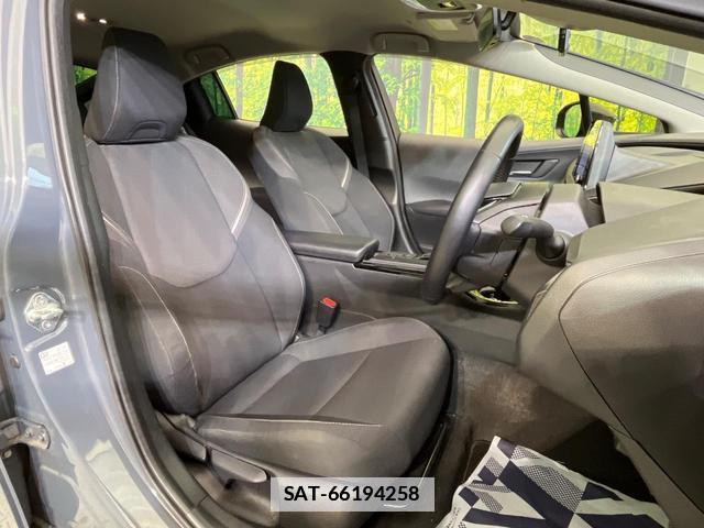 Toyota PRIUS 2023-09 7869417-7
