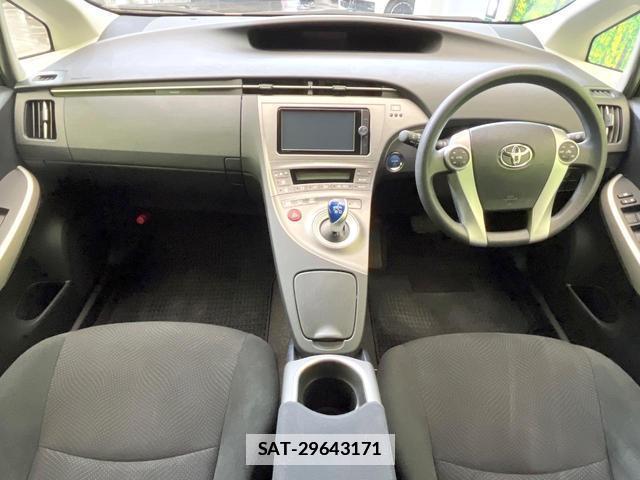 Toyota PRIUS 2014-03 7869869-1