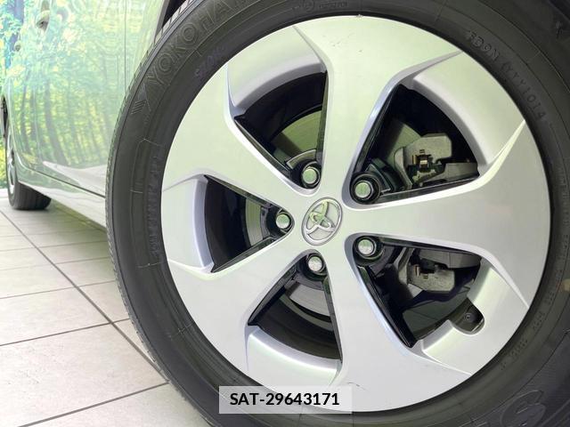 Toyota PRIUS 2014-03 7869869-12