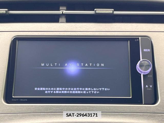 Toyota PRIUS 2014-03 7869869-2