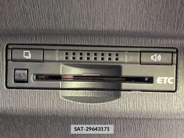 Toyota PRIUS 2014-03 7869869-5