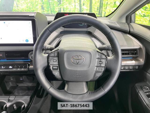 Toyota PRIUS 2023-06 7869987-10