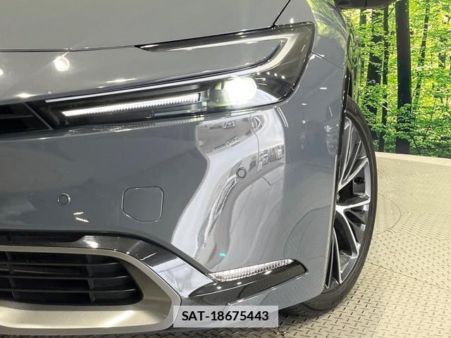 Toyota PRIUS 2023-06 7869987-12