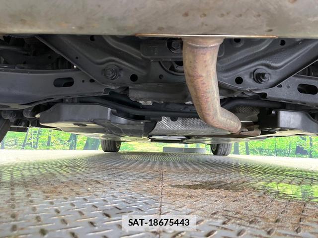 Toyota PRIUS 2023-06 7869987-18