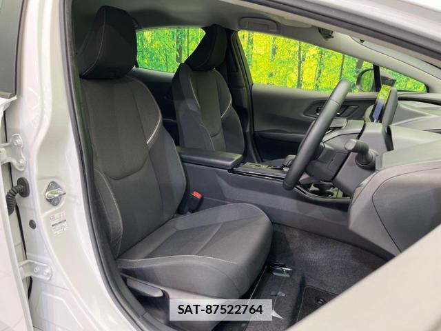 Toyota PRIUS 2023-05 7870088-7