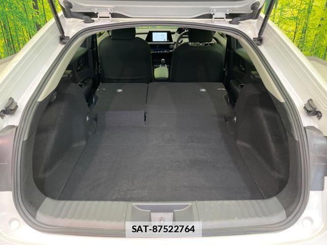 Toyota PRIUS 2023-05 7870088-9