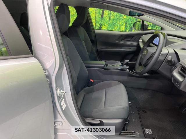 Toyota PRIUS 2023-03 7870093-7