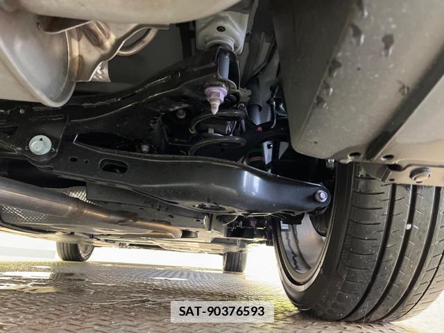 Toyota PRIUS 2025-05 7870409-19