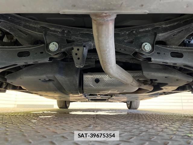 Toyota PRIUS 2023-06 7870413-19