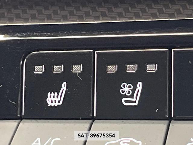 Toyota PRIUS 2023-06 7870413-7