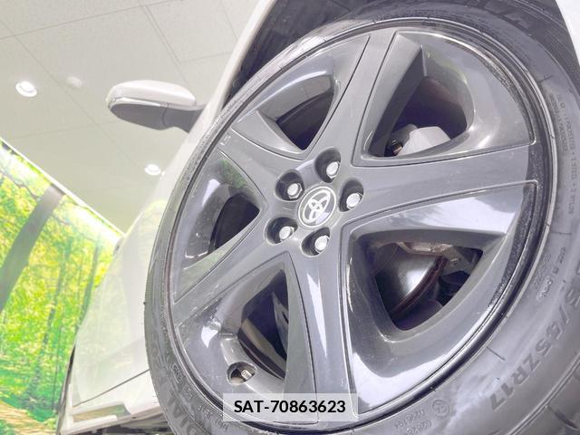 Toyota PRIUS 2022-03 7870707-12