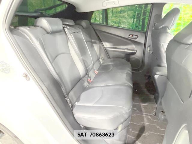 Toyota PRIUS 2022-03 7870707-8