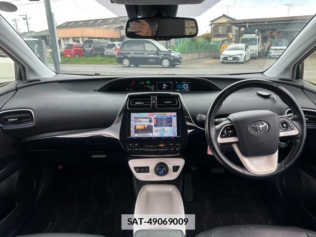 Toyota PRIUS 2016-04 7870835-1