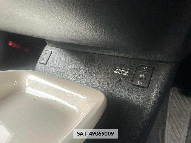 Toyota PRIUS 2016-04 7870835-10