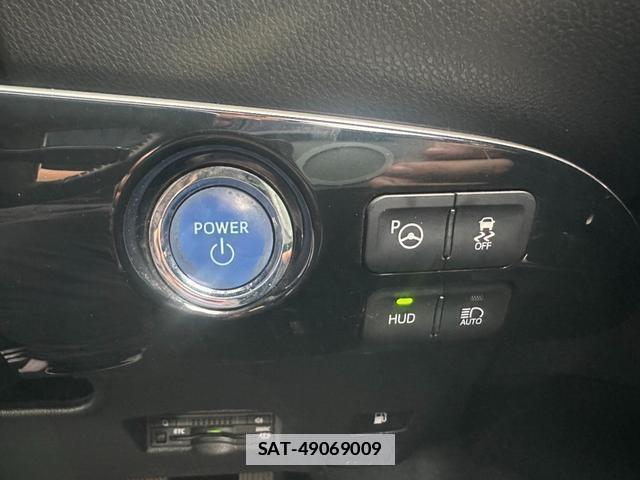 Toyota PRIUS 2016-04 7870835-11
