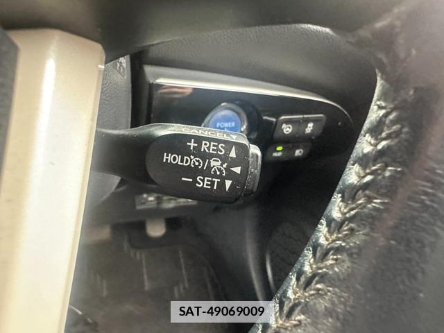 Toyota PRIUS 2016-04 7870835-12