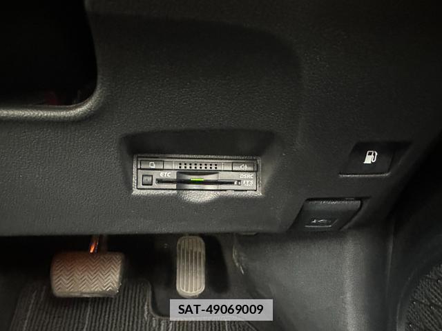 Toyota PRIUS 2016-04 7870835-13