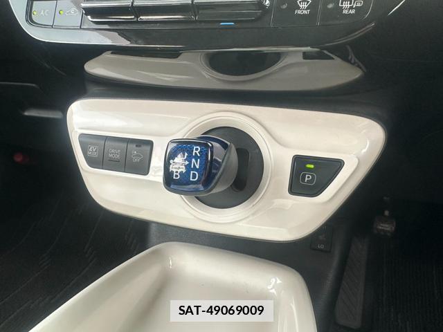 Toyota PRIUS 2016-04 7870835-9