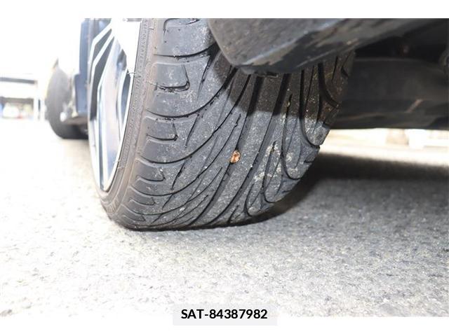 Toyota PRIUS 2018-08 7871424-17
