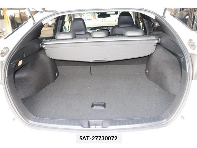 Toyota PRIUS 2018-09 7871426-15