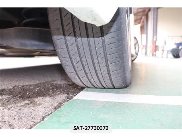 Toyota PRIUS 2018-09 7871426-17