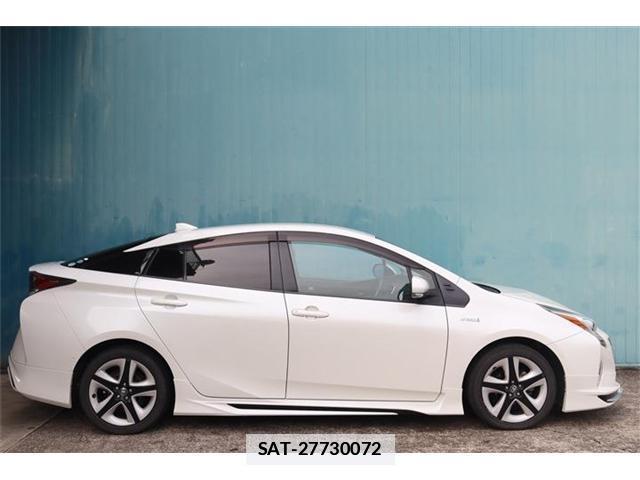 Toyota PRIUS 2018-09 7871426-3