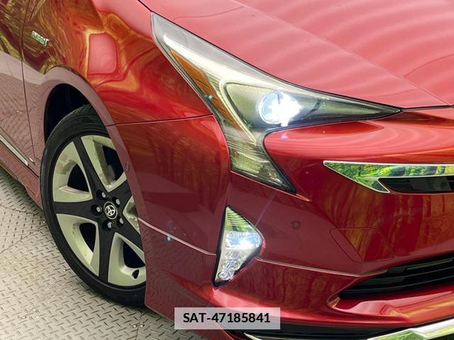 Toyota PRIUS 2017-12 7871866-11