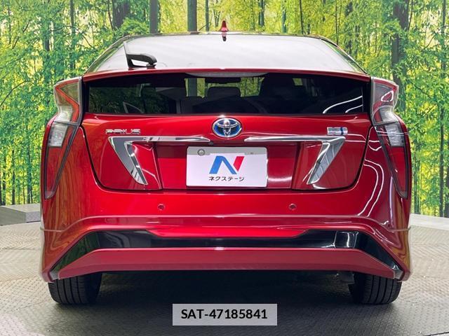 Toyota PRIUS 2017-12 7871866-14