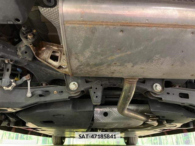 Toyota PRIUS 2017-12 7871866-18