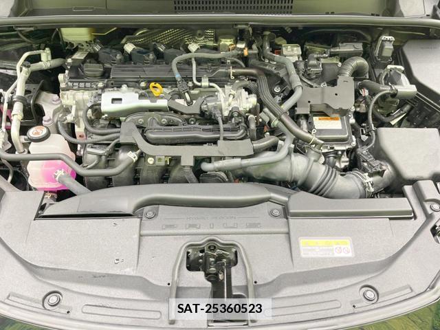 Toyota PRIUS 2023-06 7871869-17