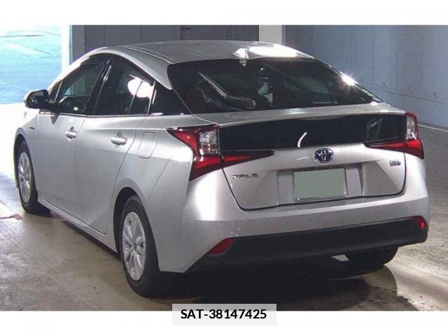 Toyota PRIUS 2019-02 7872167-1