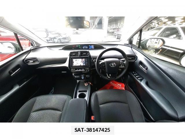 Toyota PRIUS 2019-02 7872167-2