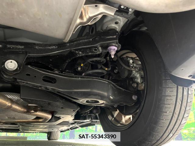 Toyota PRIUS 2023-09 7872517-19
