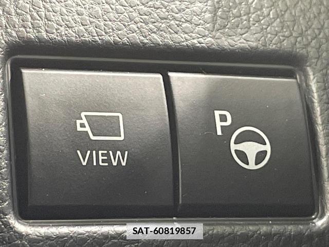 Toyota PRIUS 2023-11 7872593-4