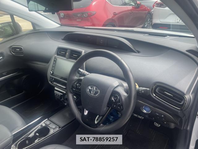 Toyota PRIUS 2021-08 7872620-2