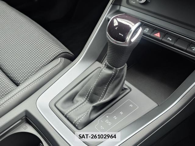 Audi Q3 2025-09 7869799-11