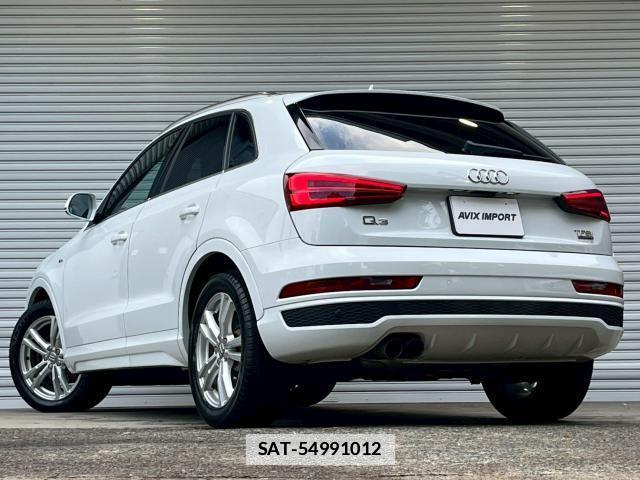 Audi Q3 2016-06 7872775-1