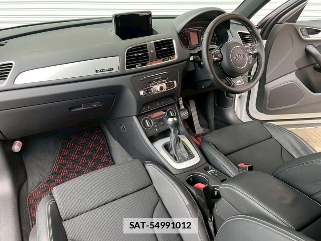 Audi Q3 2016-06 7872775-6