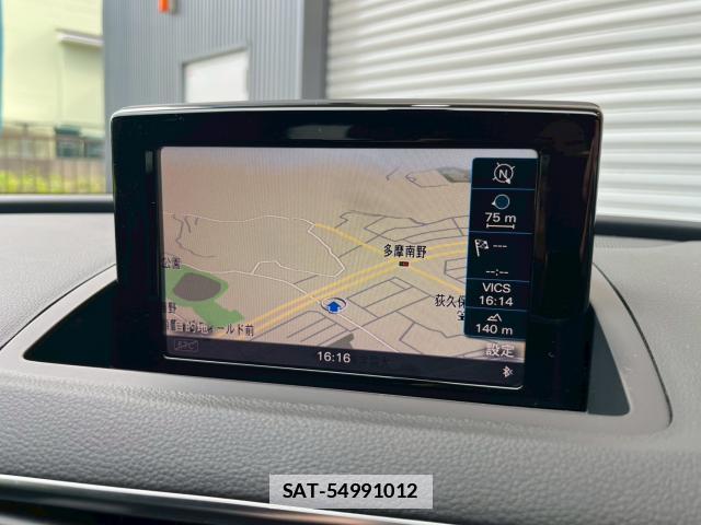 Audi Q3 2016-06 7872775-9